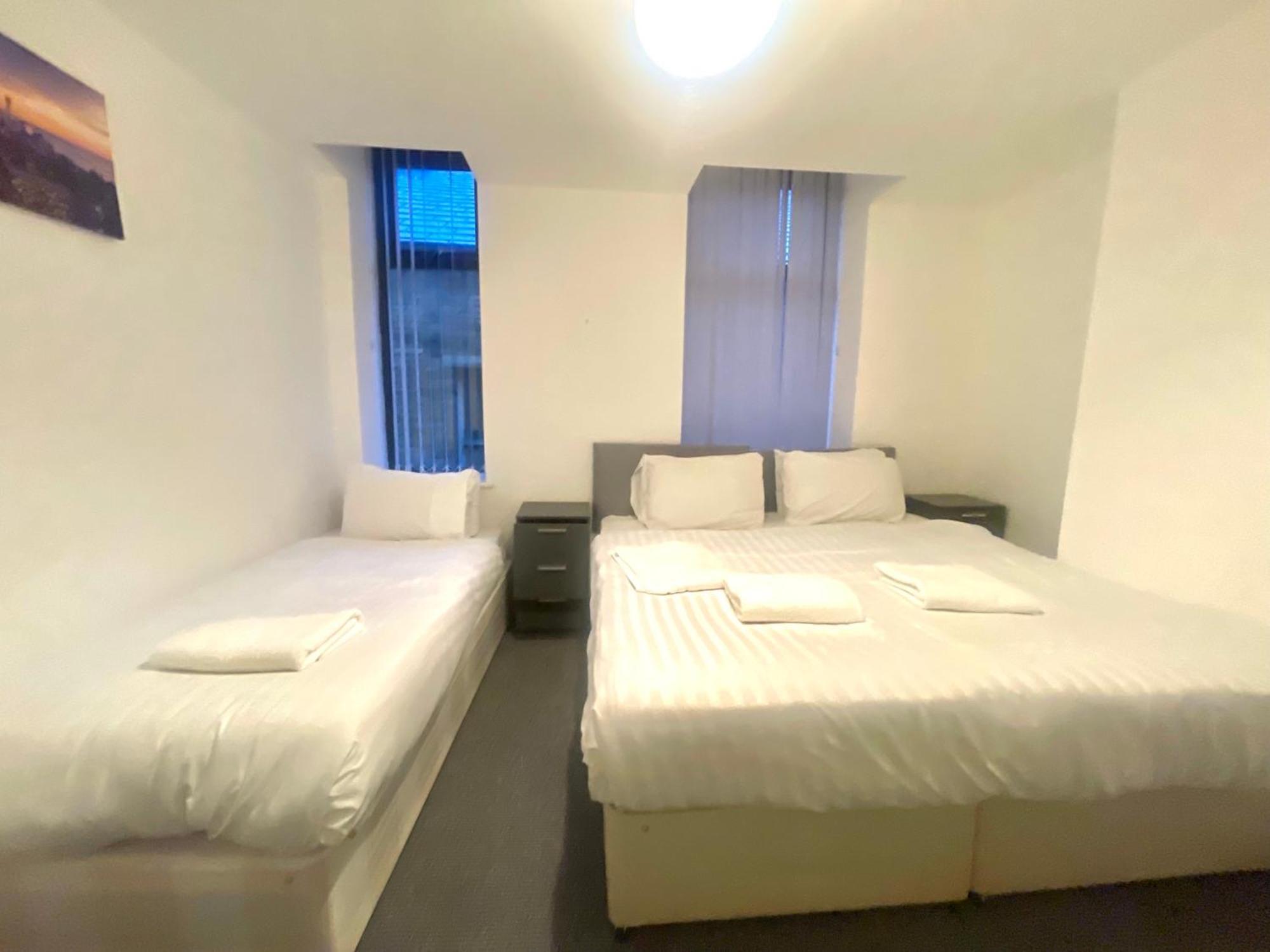 Amhc City Apartments Bradford City Centre One & Two Bedroom Apartments, 24 Hours Express Self Check In, Long Stay Contractors Welcome, Paid Parking Available Nearby מראה חיצוני תמונה