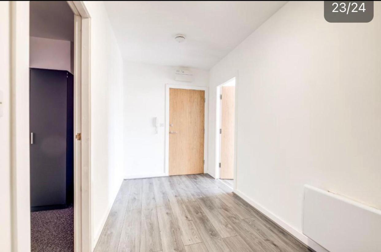Amhc City Apartments Bradford City Centre One & Two Bedroom Apartments, 24 Hours Express Self Check In, Long Stay Contractors Welcome, Paid Parking Available Nearby מראה חיצוני תמונה